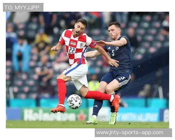 现役美国足球球员的崛起与挑战 解析未来发展及国际舞台表现 现役美国足球球员的崛起与挑战 解析未来发展及国际舞台表现